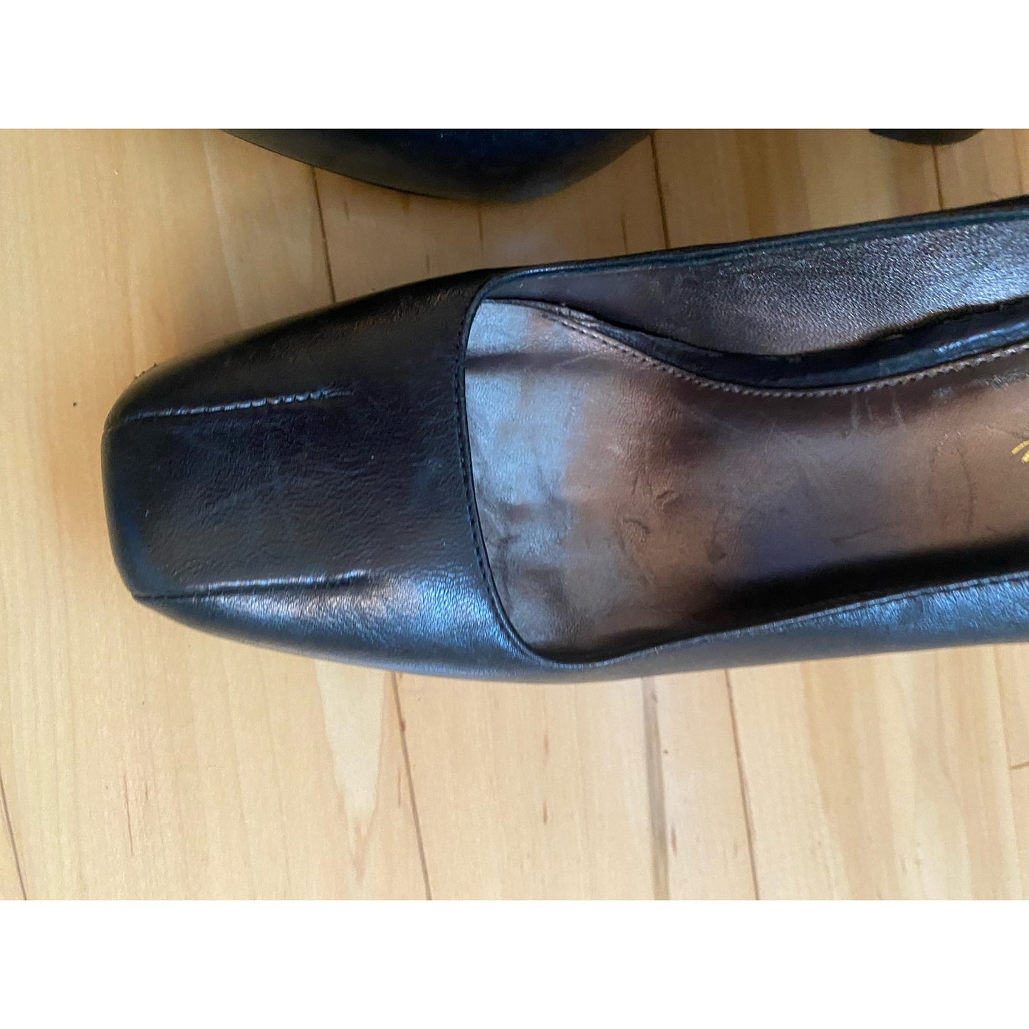 Pour La Victoire Black Leather Heels Size 7.5