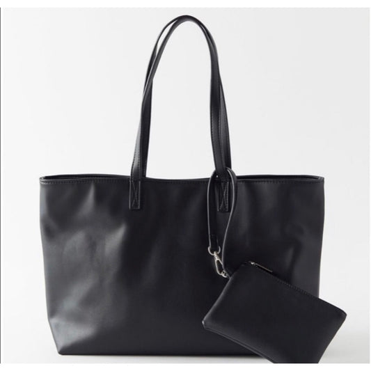 NWOT Urban Outfitters Vegan Leather Tote in Black