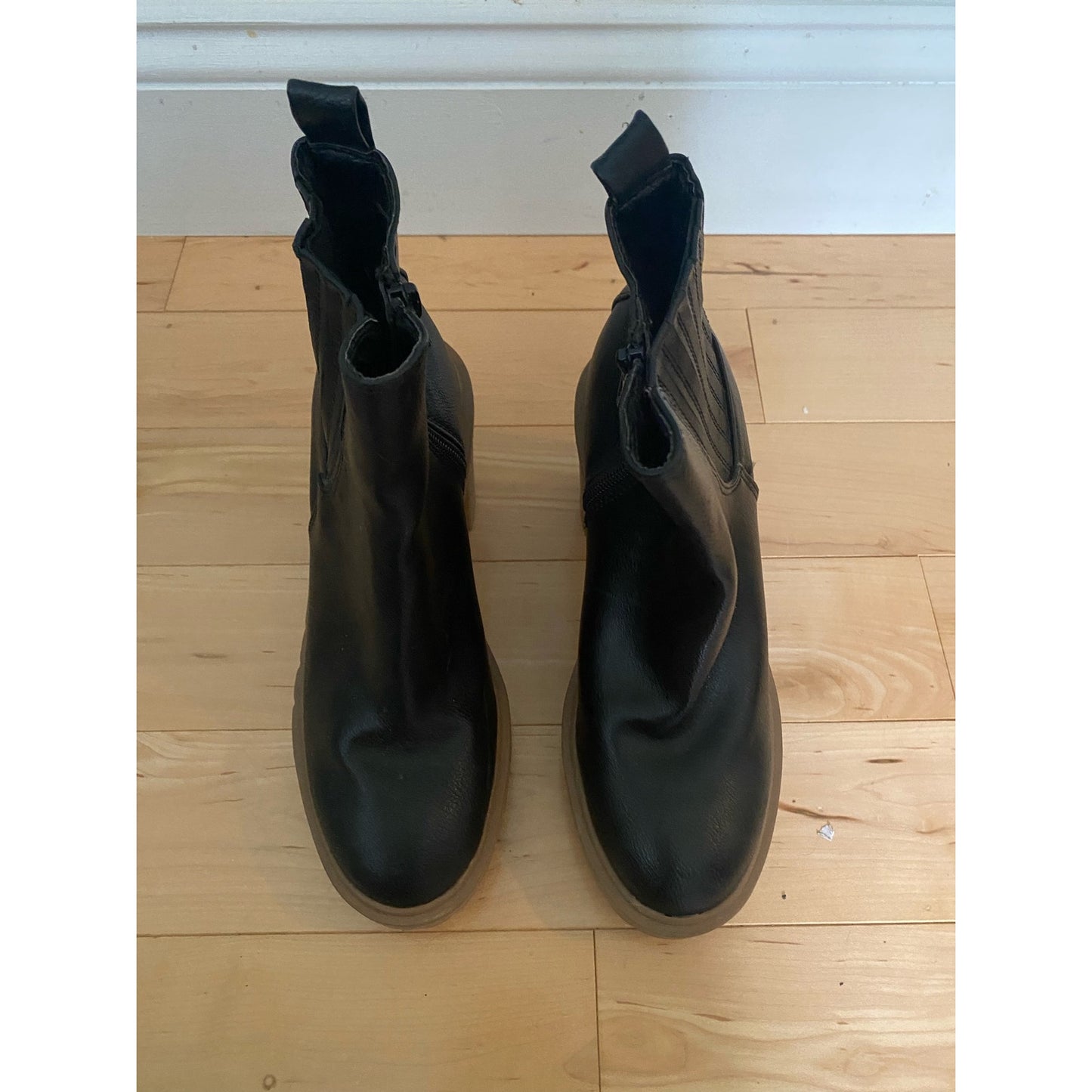 Dolce Vita Caster H2O Booties Size 6.5