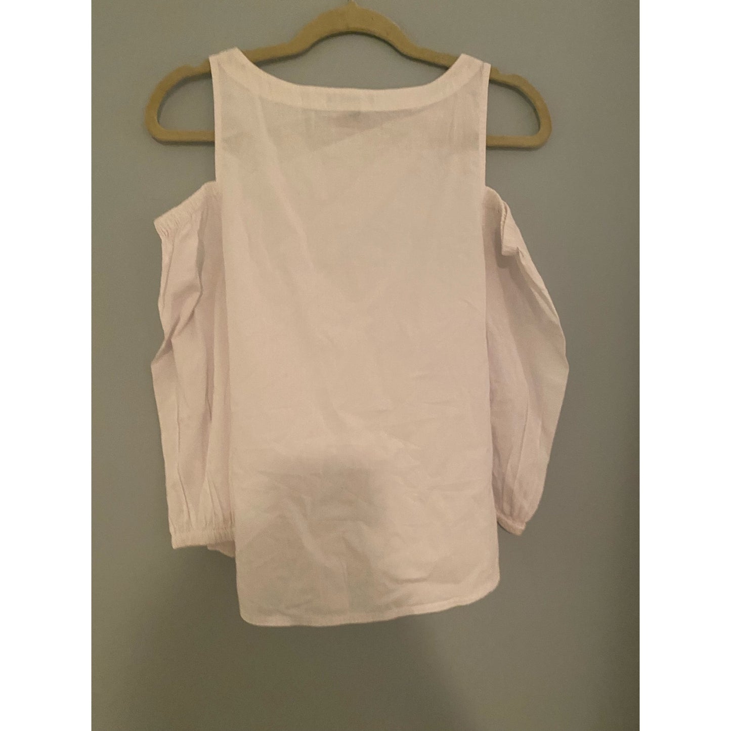 NWOT Gap White Cold Shoulder Top Size XS