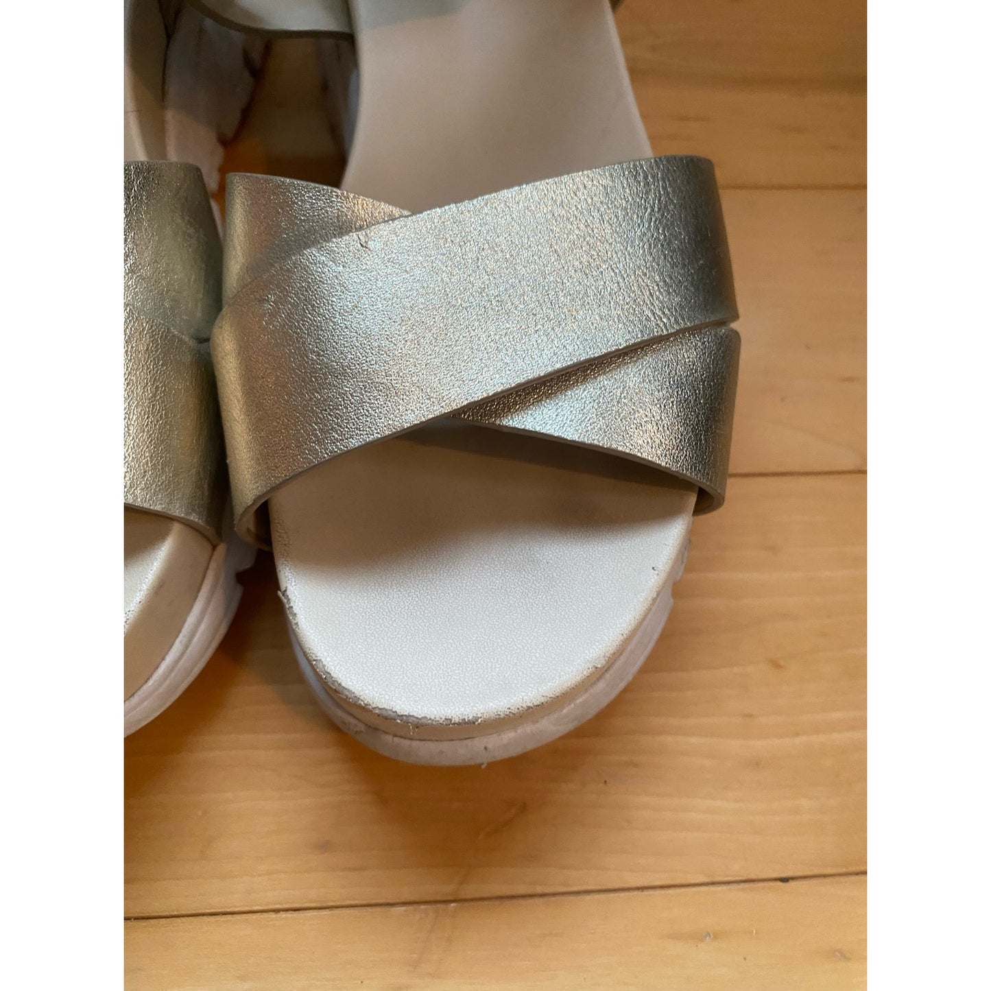 Cole Haan Zero Grand Gold Leather Sandals Size 6