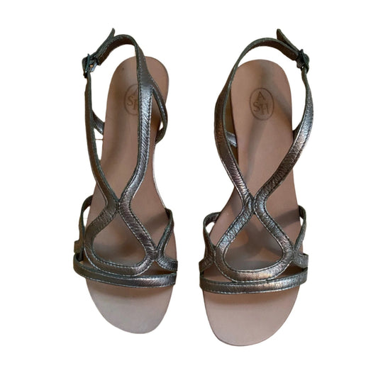 NWOT ASH Bronze Sandals Size 40