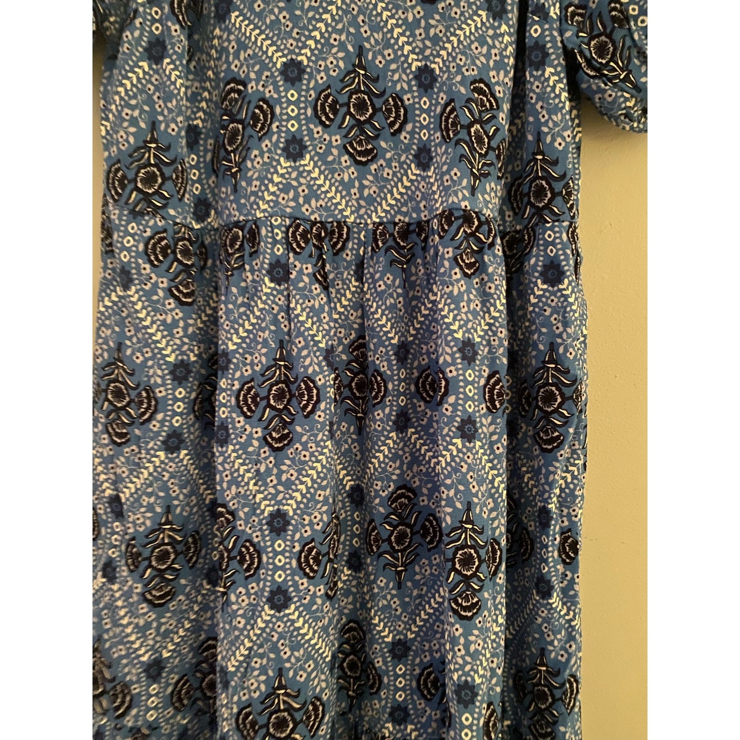 NWOT Boden V-Neck Midi Dress Size 4P