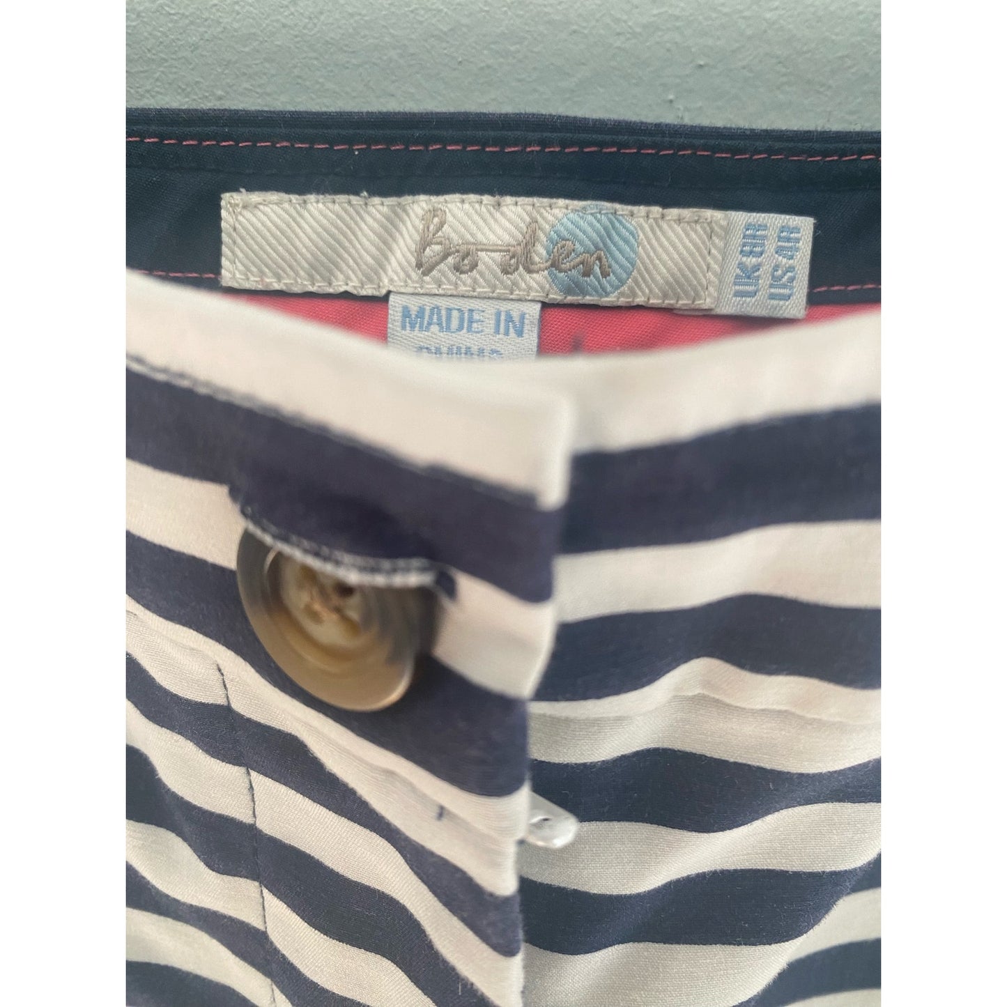 Boden Navy And White Striped Shorts Size 4