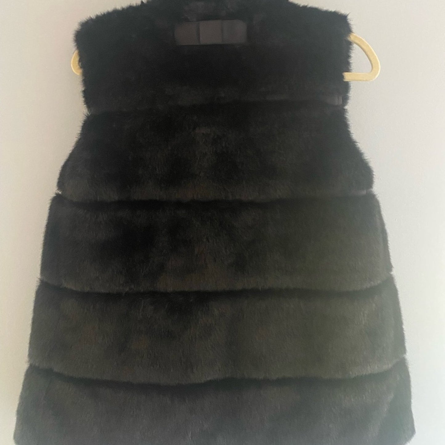 Kate Spade faux fur vest size xsmall