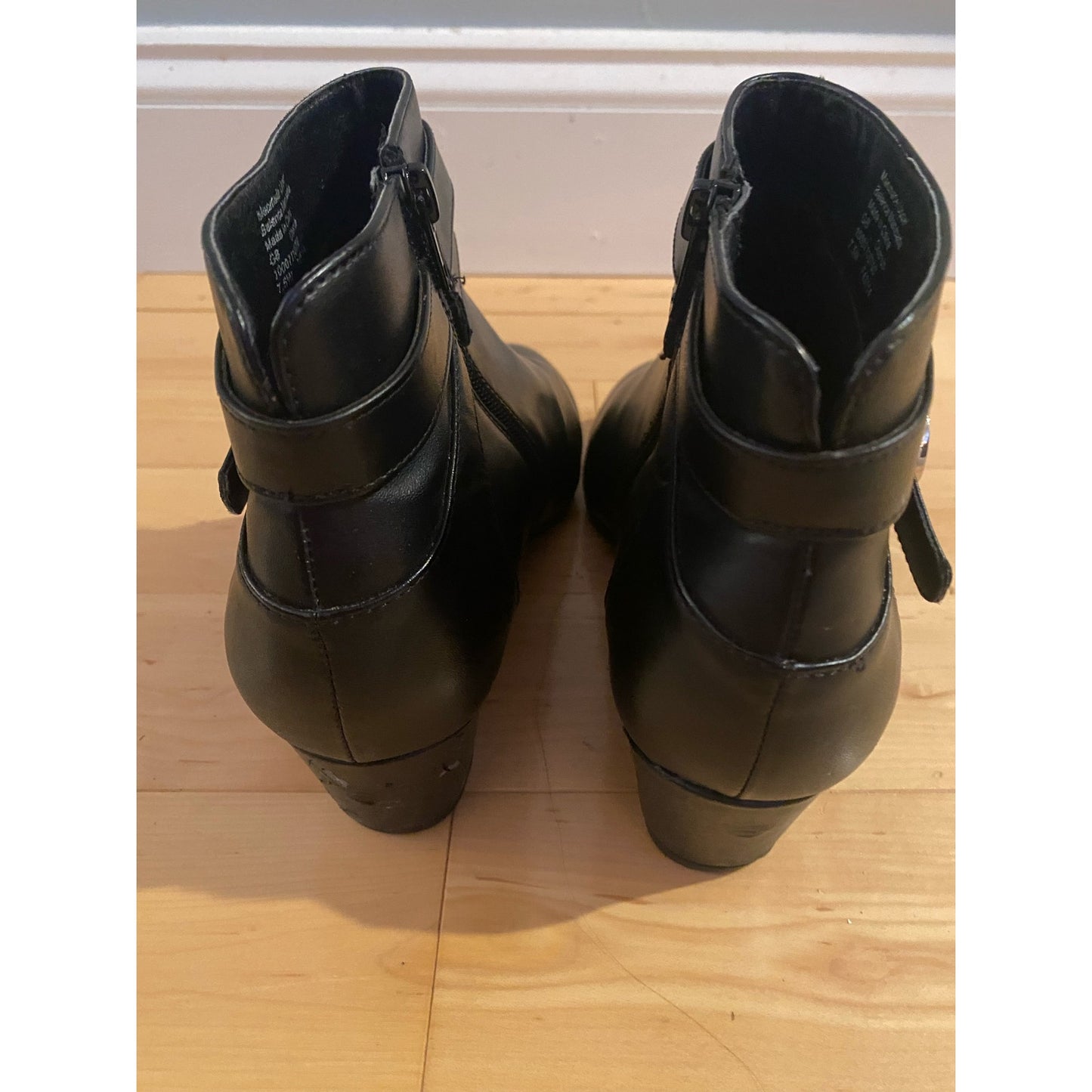 Giani Bernini CHERUB Black Wedge Memory Foam Booties Size 7.5