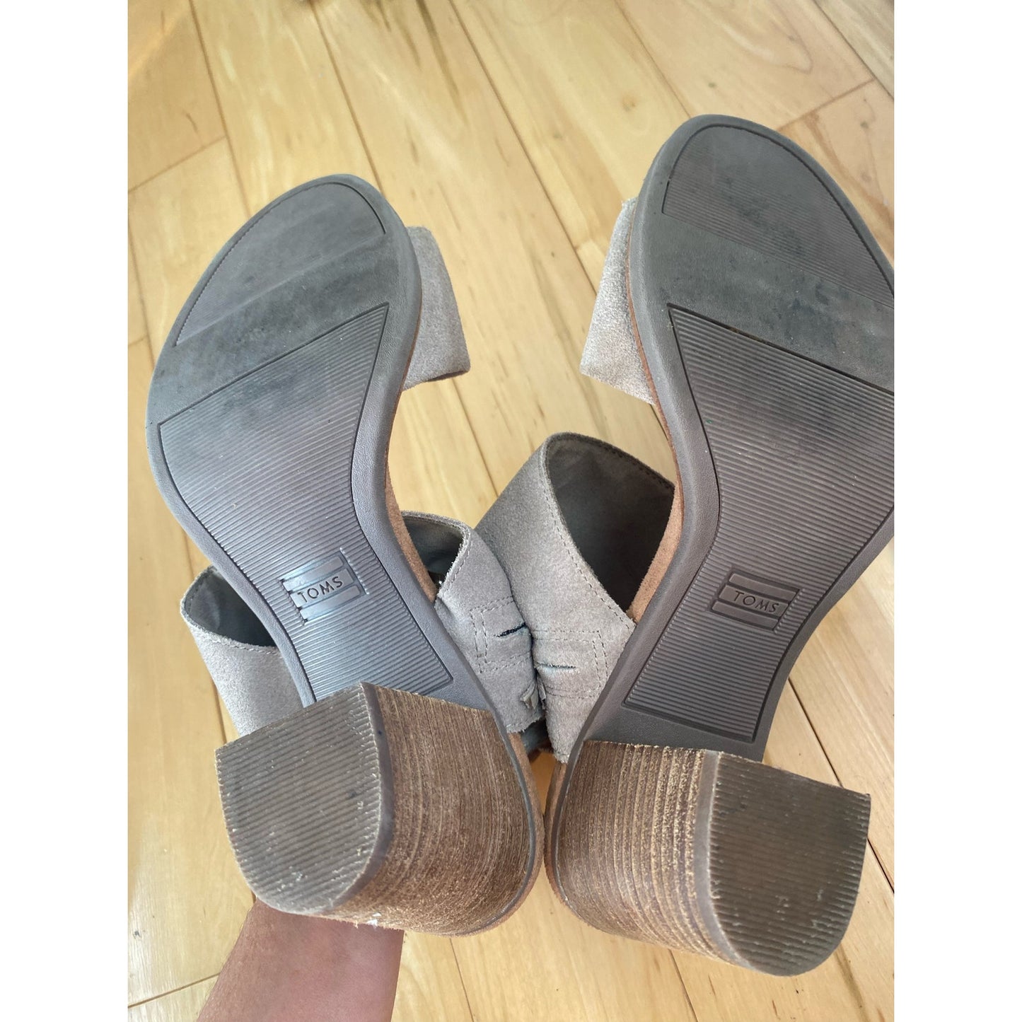 Tom’s Majorca Suede Cutout Sandals Size 9