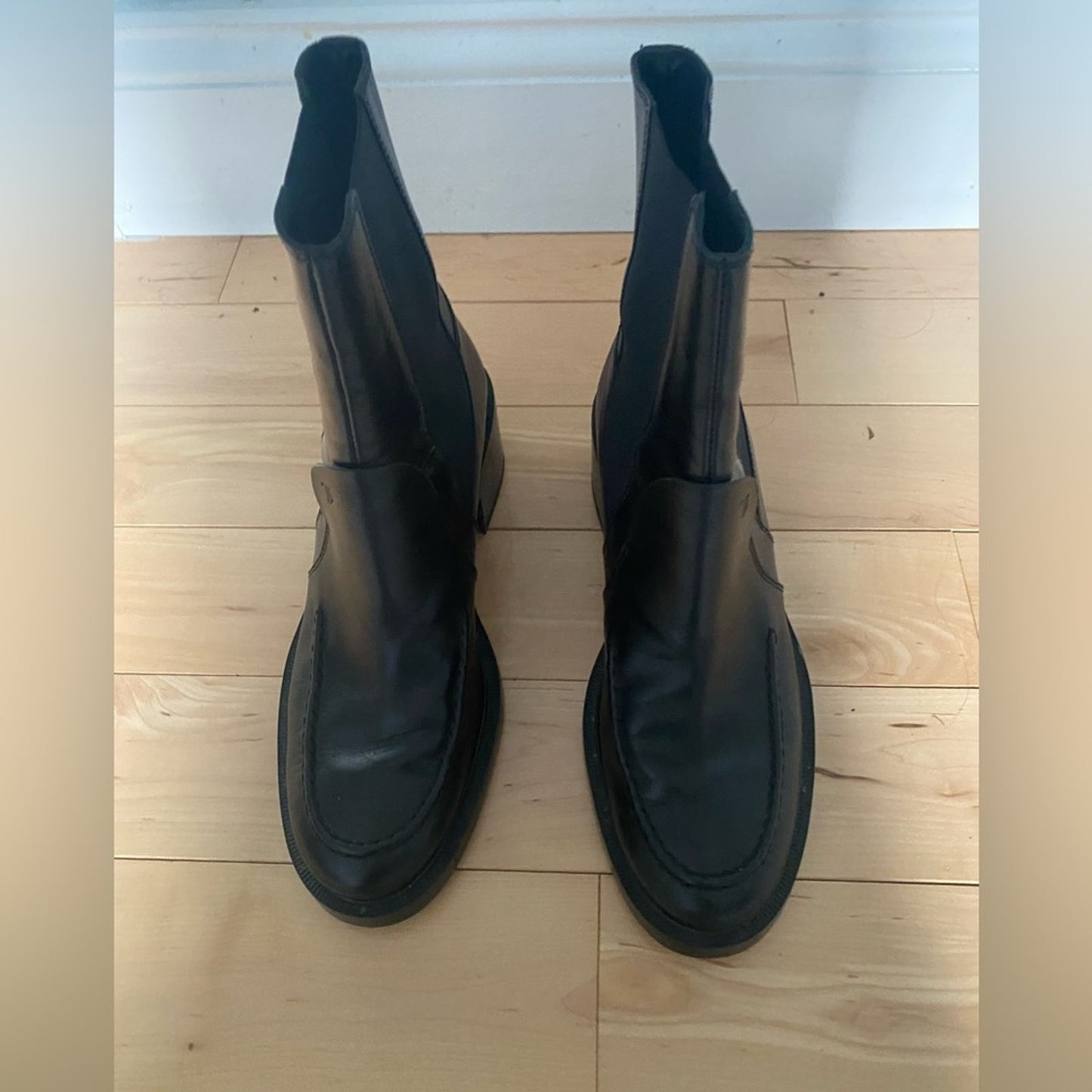 Tod’s Chelsea Boots Size 38