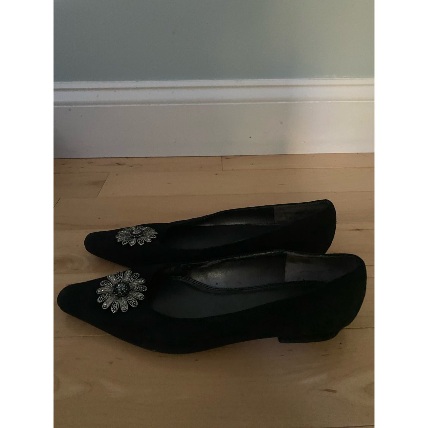 Vintage Unisa Black Suede Bejeweled Flats Size 8.5