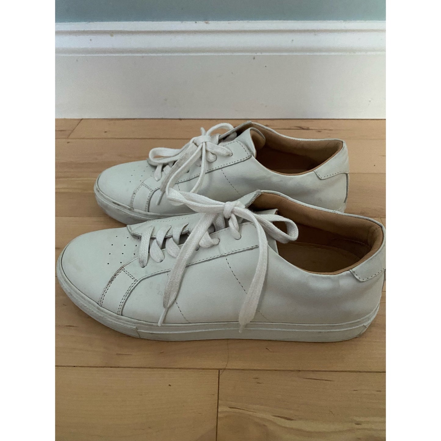 Greats Royale White Sneakers Size 9