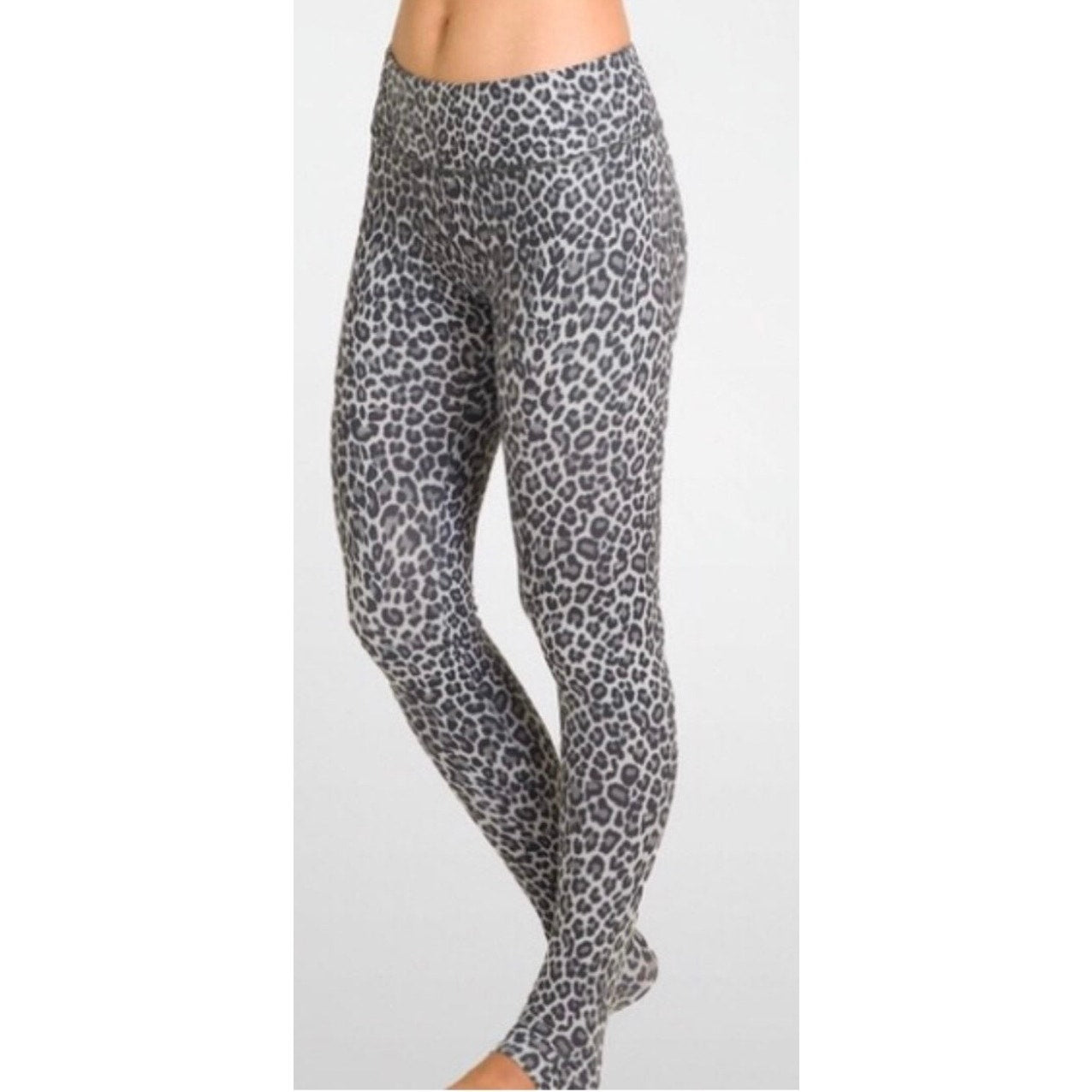 Kira Grace Leopard Leggings Size S