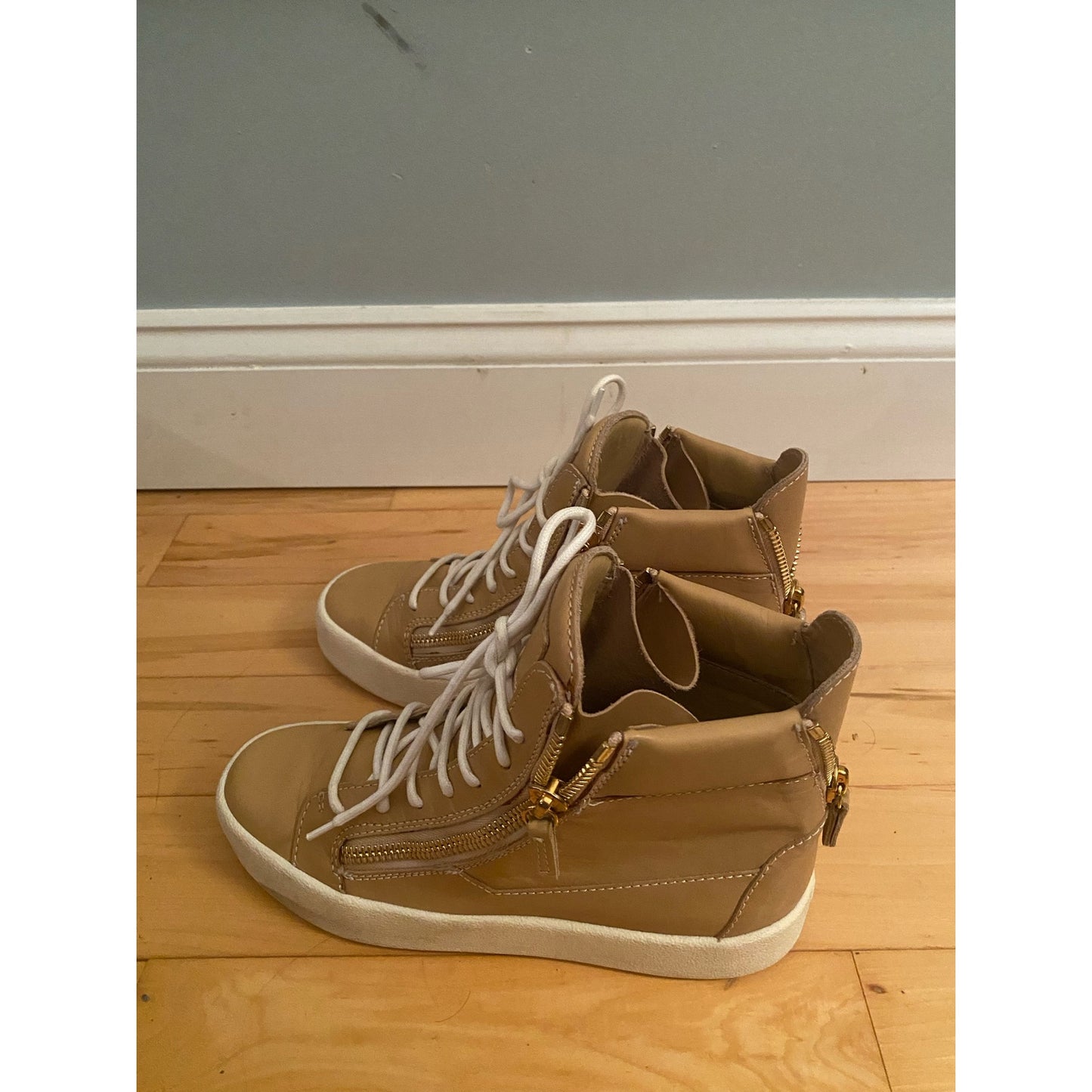 Giuseppe Zanotti High Top Sneakers Size 39