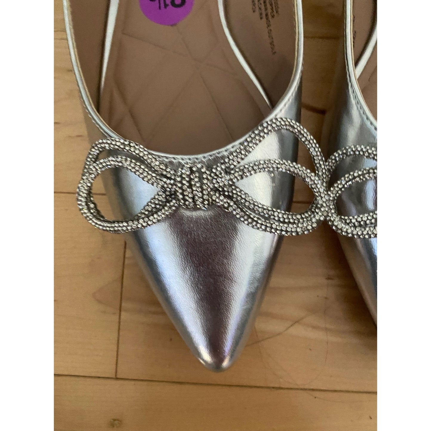 NWT BCBGeneration Kristin Silver Bow Slingback Shoes Size 8.5