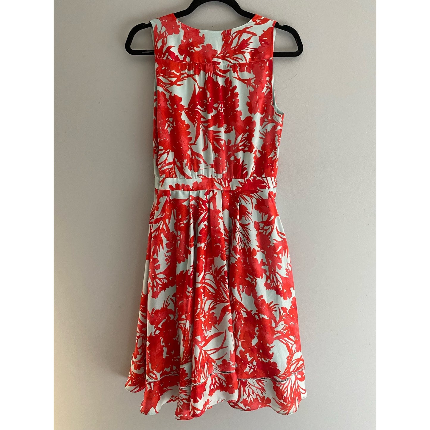 BANANA REPUBLIC Dress Red Floral Print Embroidered Size 2