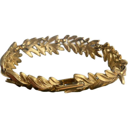 Vintage Trifari Gold Leaf Bracelet