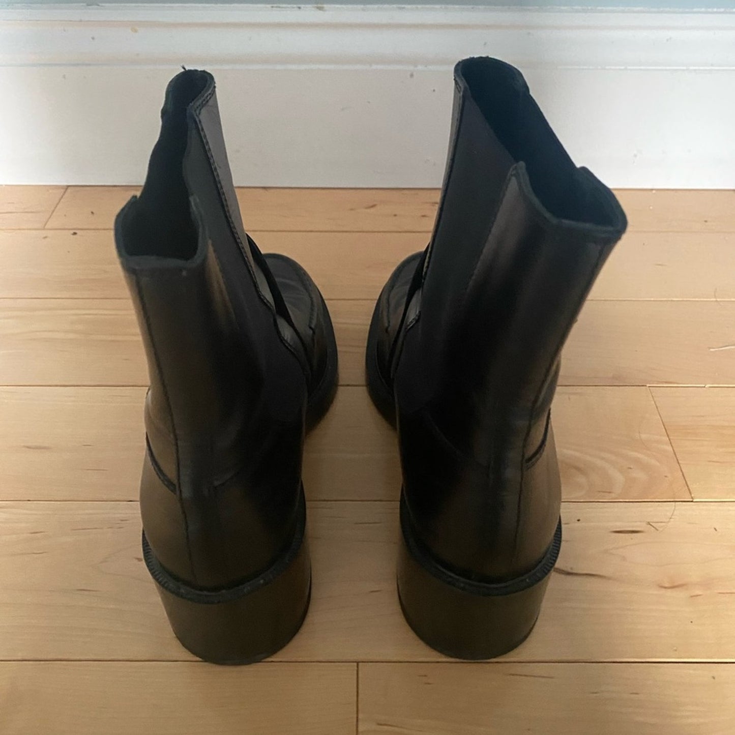 Tod’s Chelsea Boots Size 38