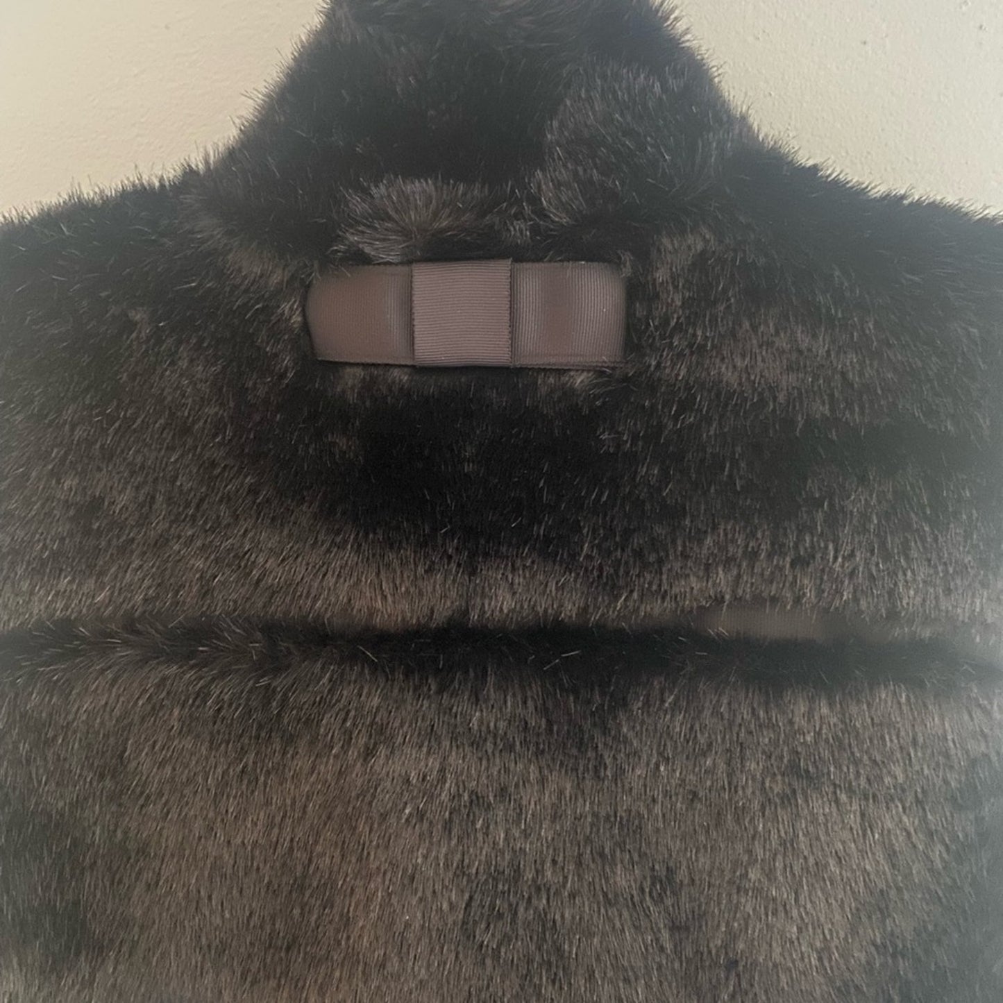 Kate Spade faux fur vest size xsmall