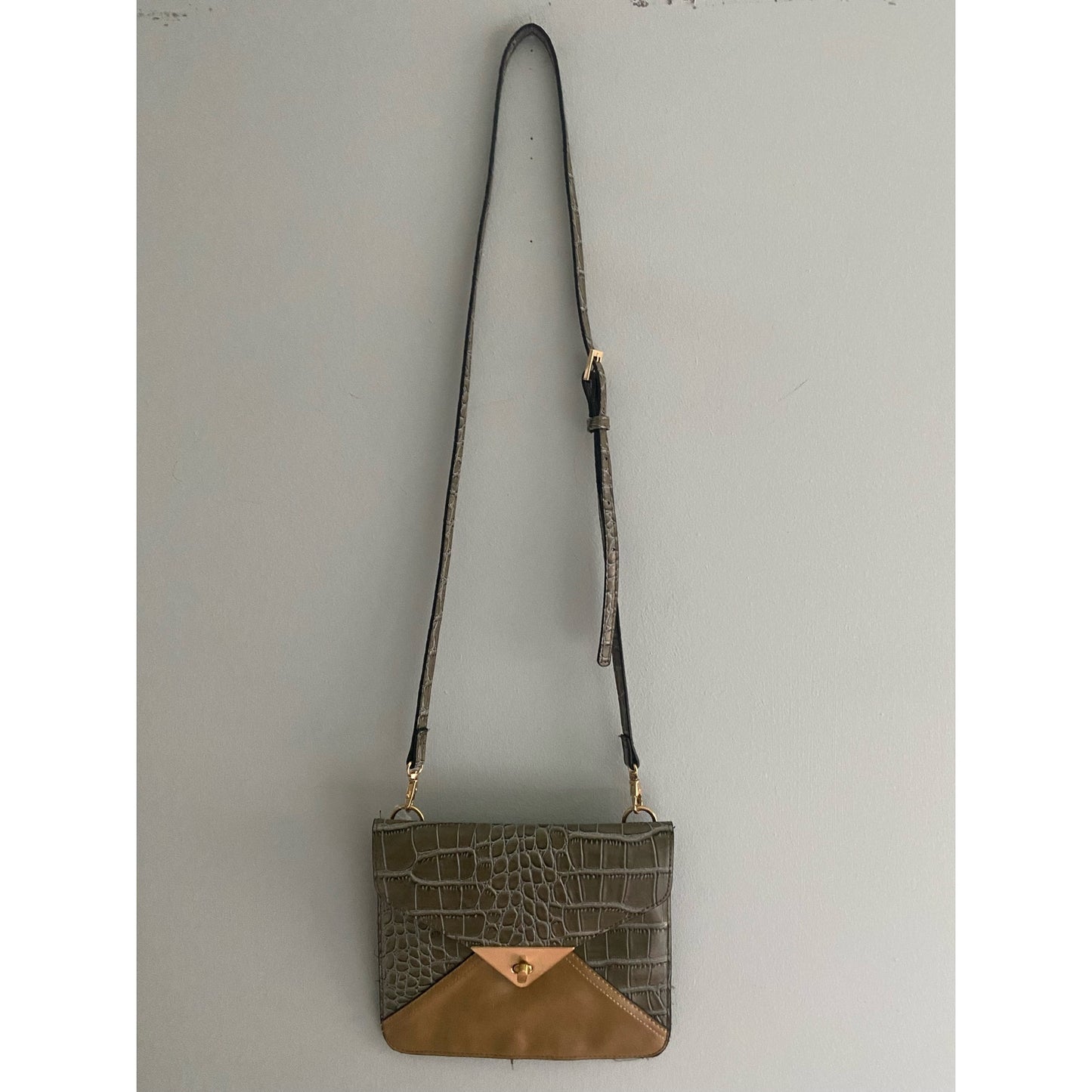 Sondra Roberts Crossbody Handbag