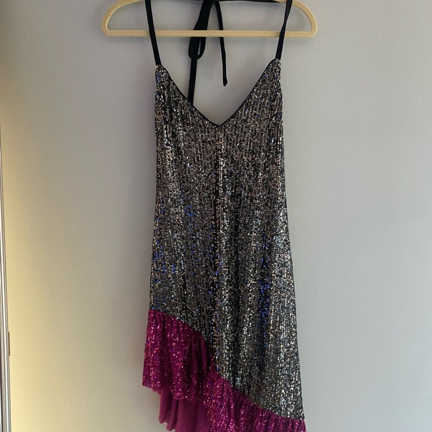 NWT One 33 Social sequin dress size 6