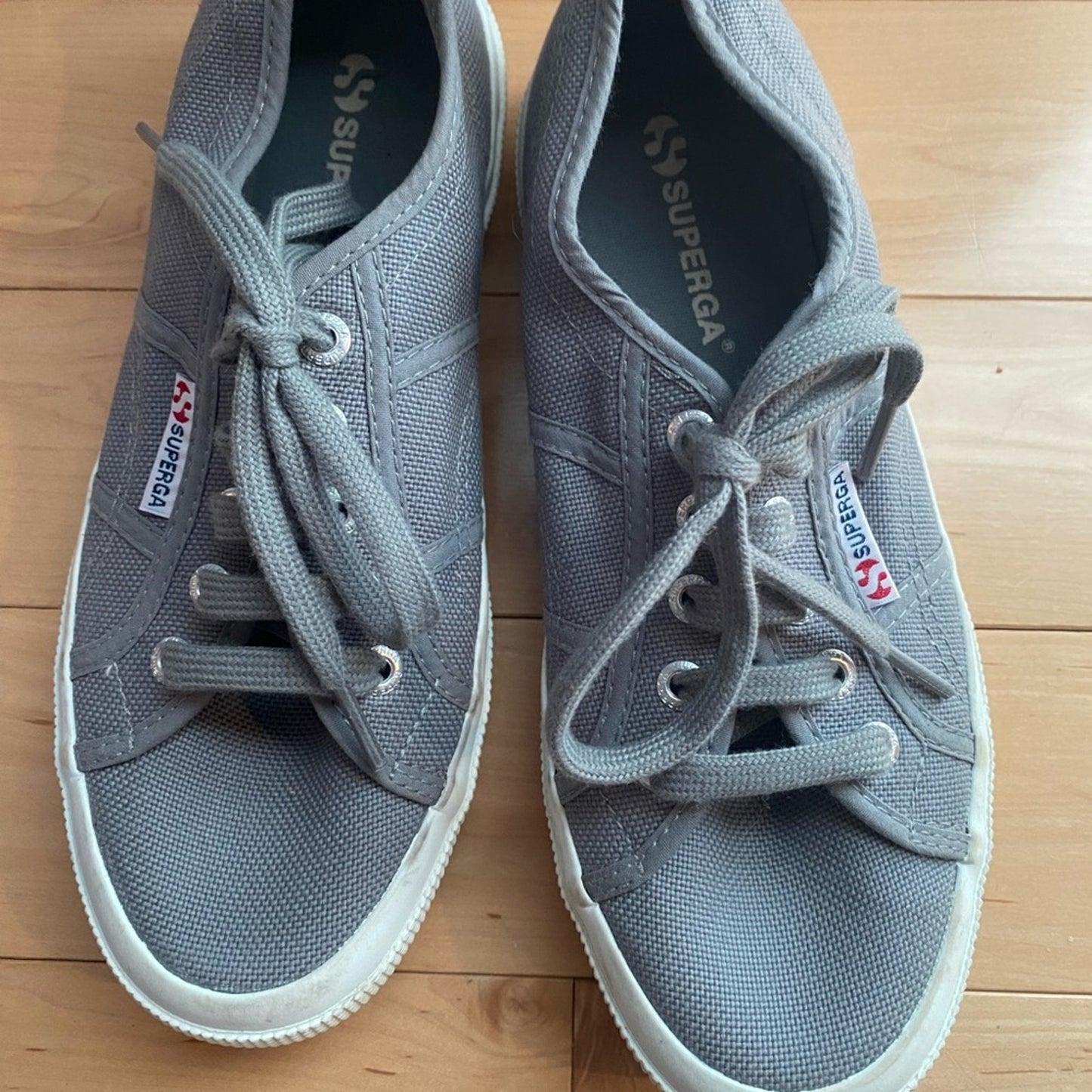 Women’s Superga Sneakers Size 7.5