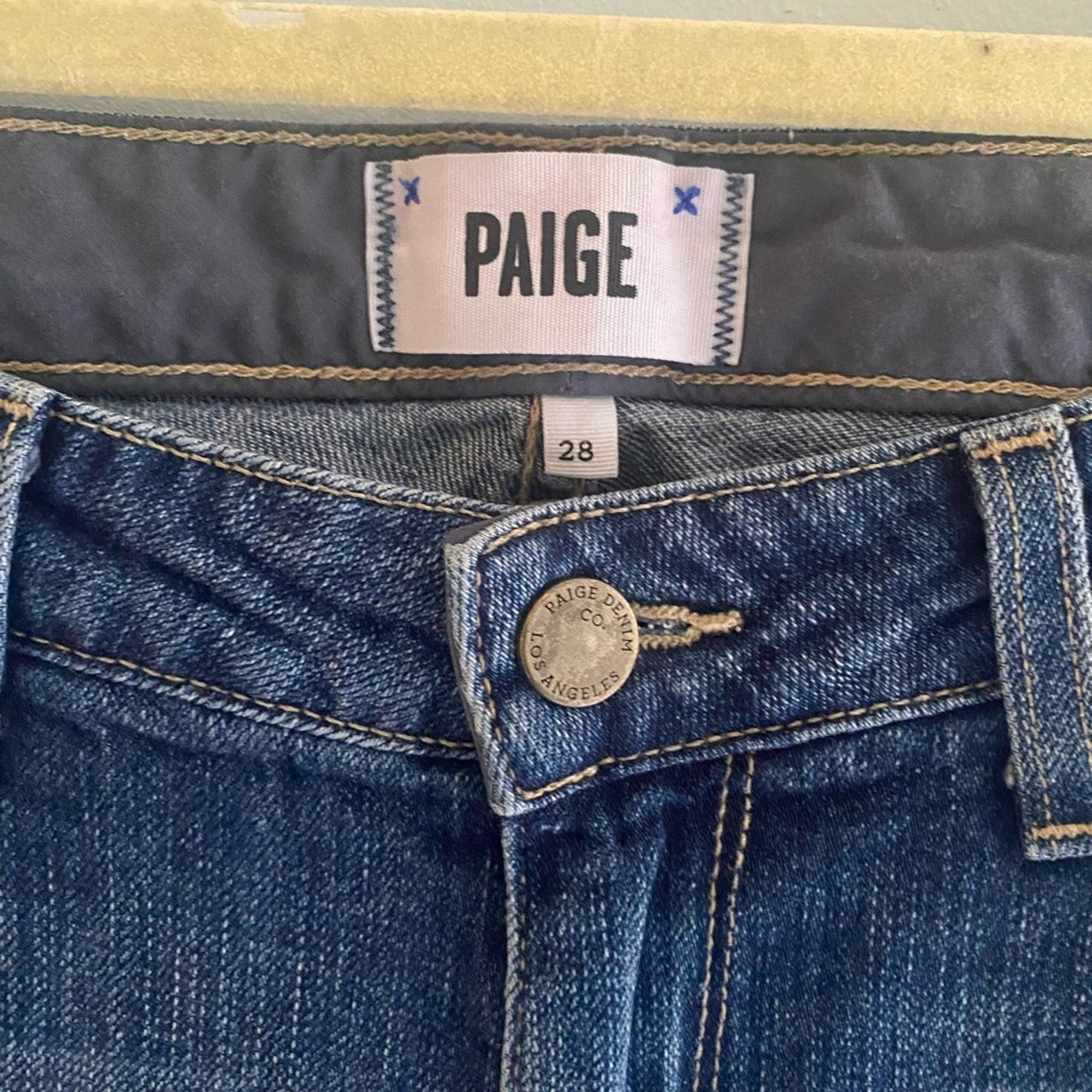 Paige Skyline Ankle Peg jeans size 28