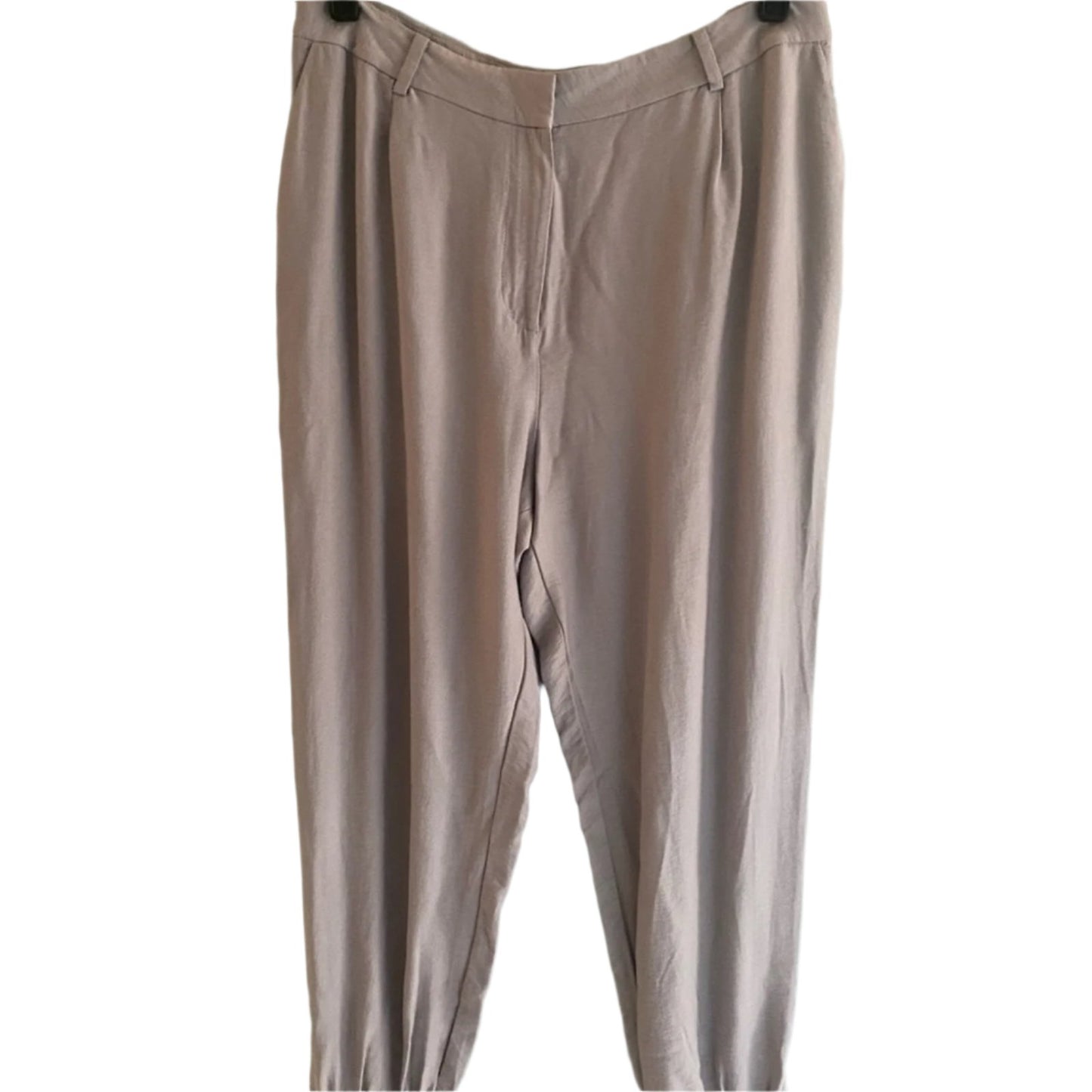 Elizabeth and James light gray pants