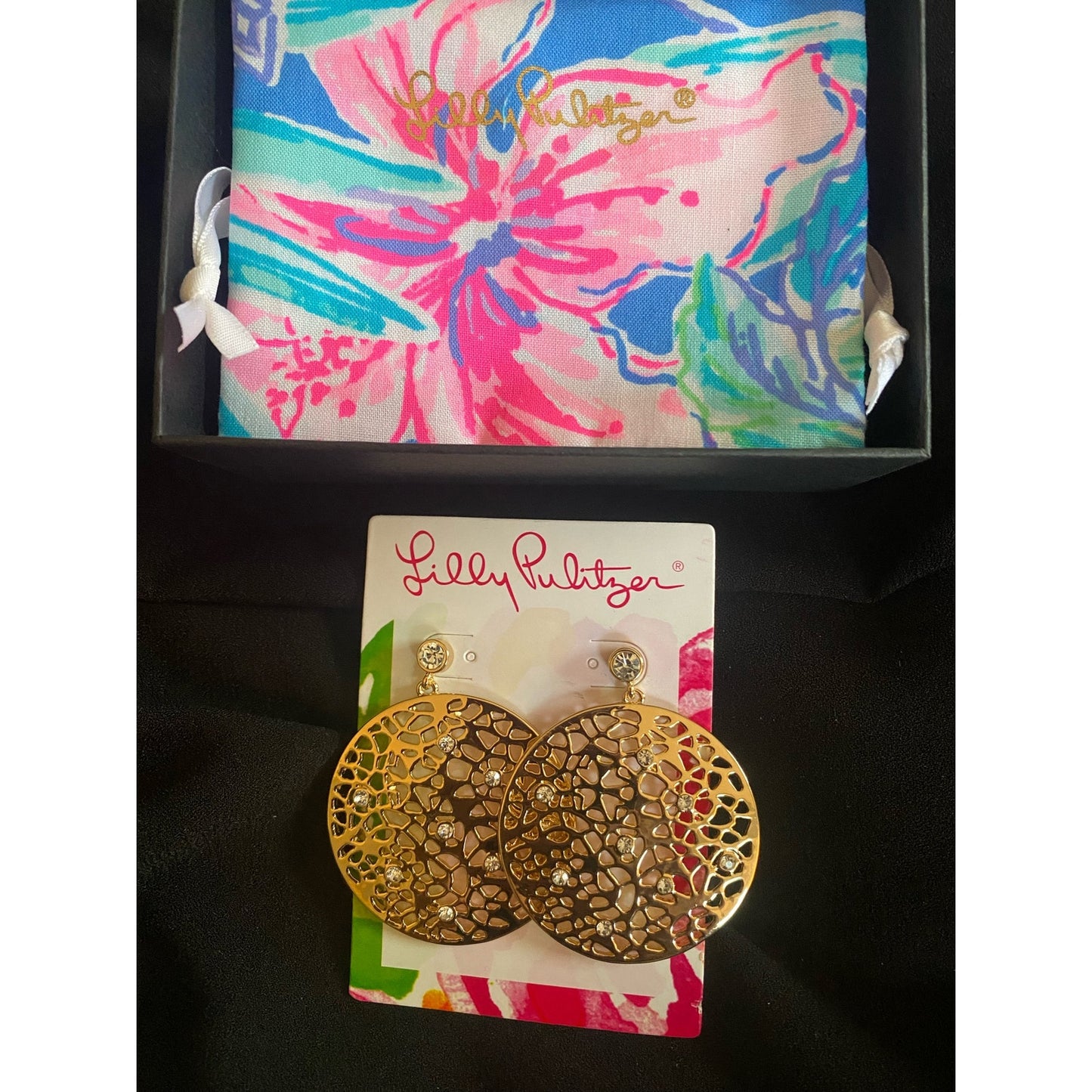 NWT Lilly Pulitzer Gold Devine Earrings