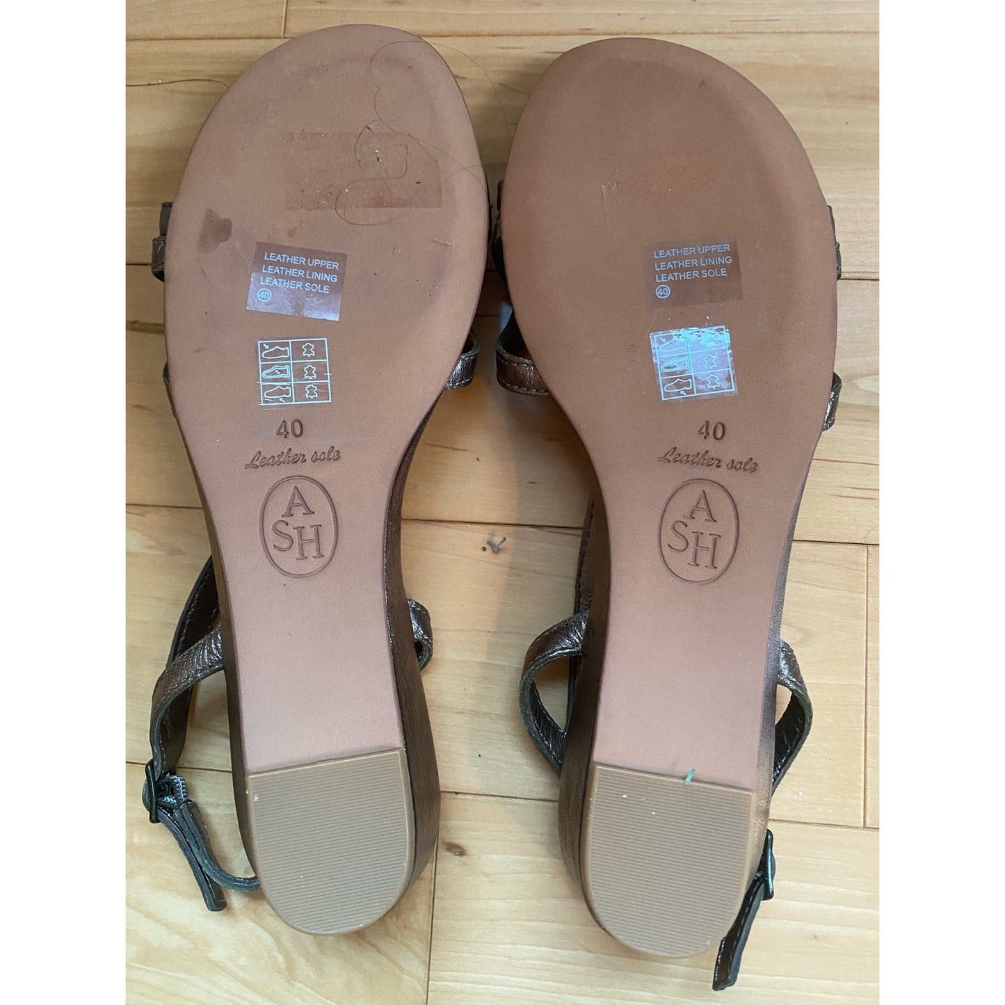 NWOT ASH Bronze Sandals Size 40