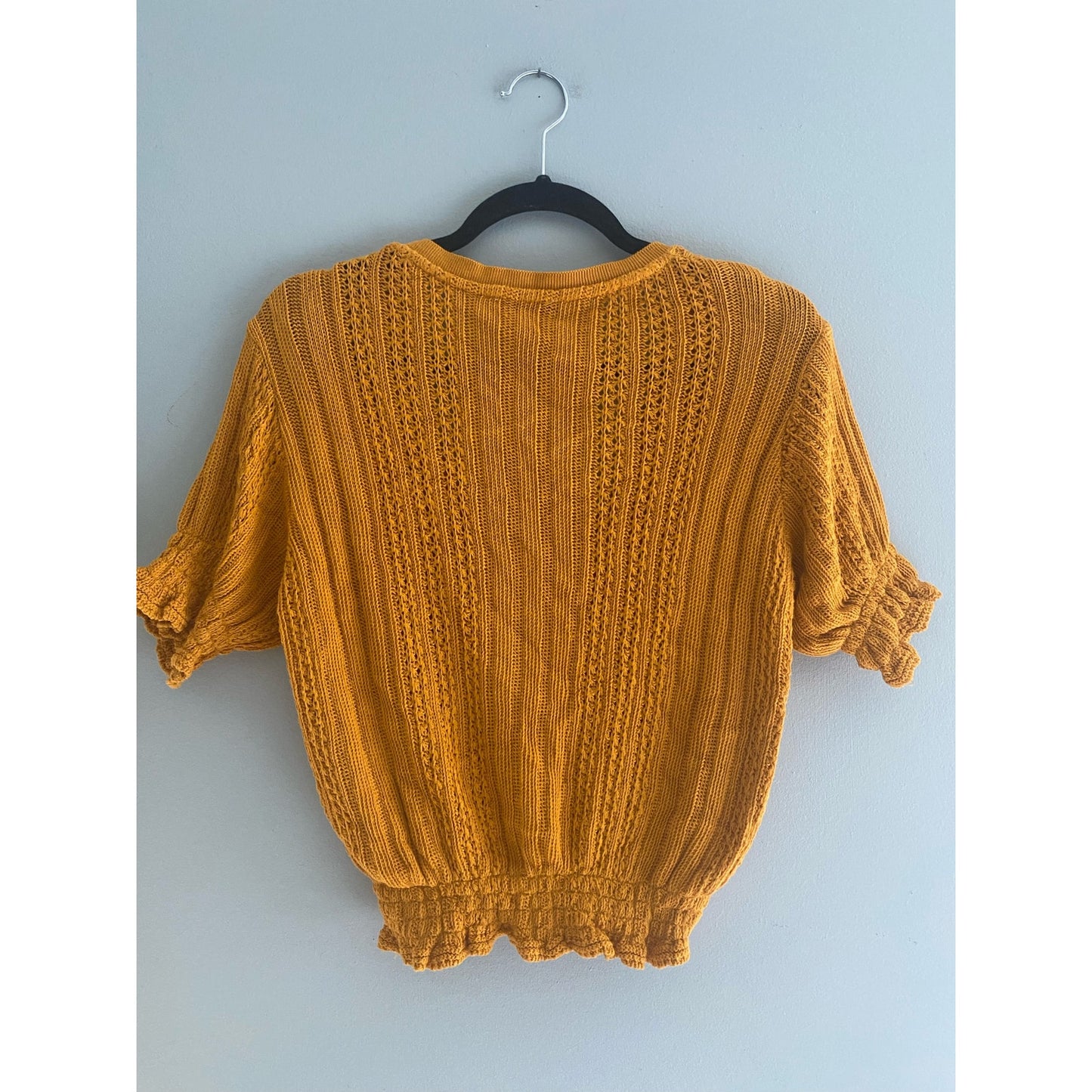 Zara Cropped V-Neck Sweater Size L