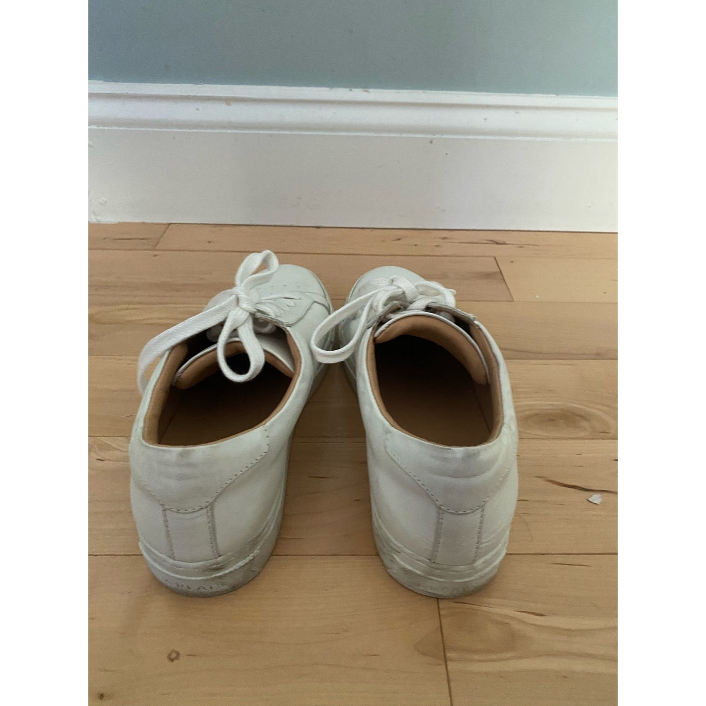 Greats Royale White Sneakers Size 9