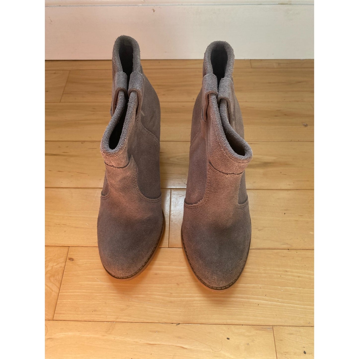 Splendid Lakota Gray Suede Booties Size 6