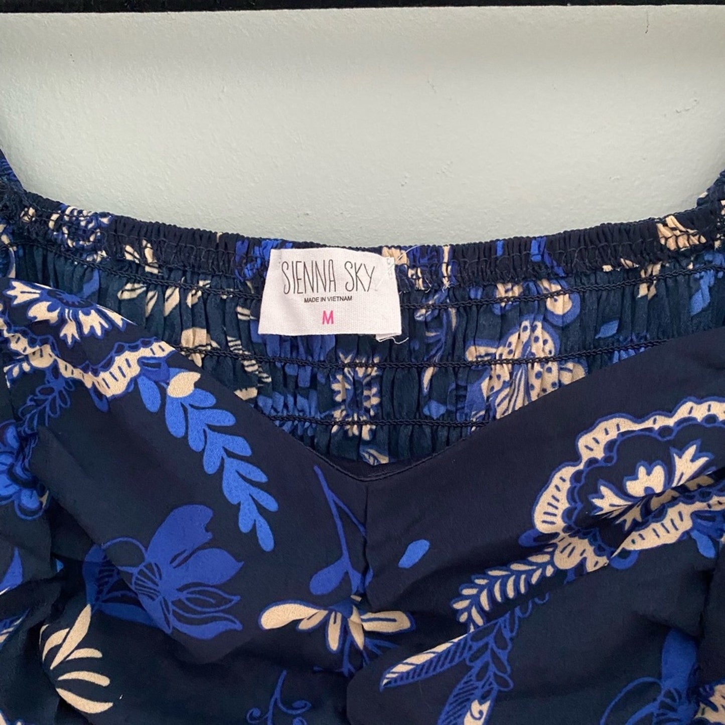 NWT Sienna Sky Floral Top Size M