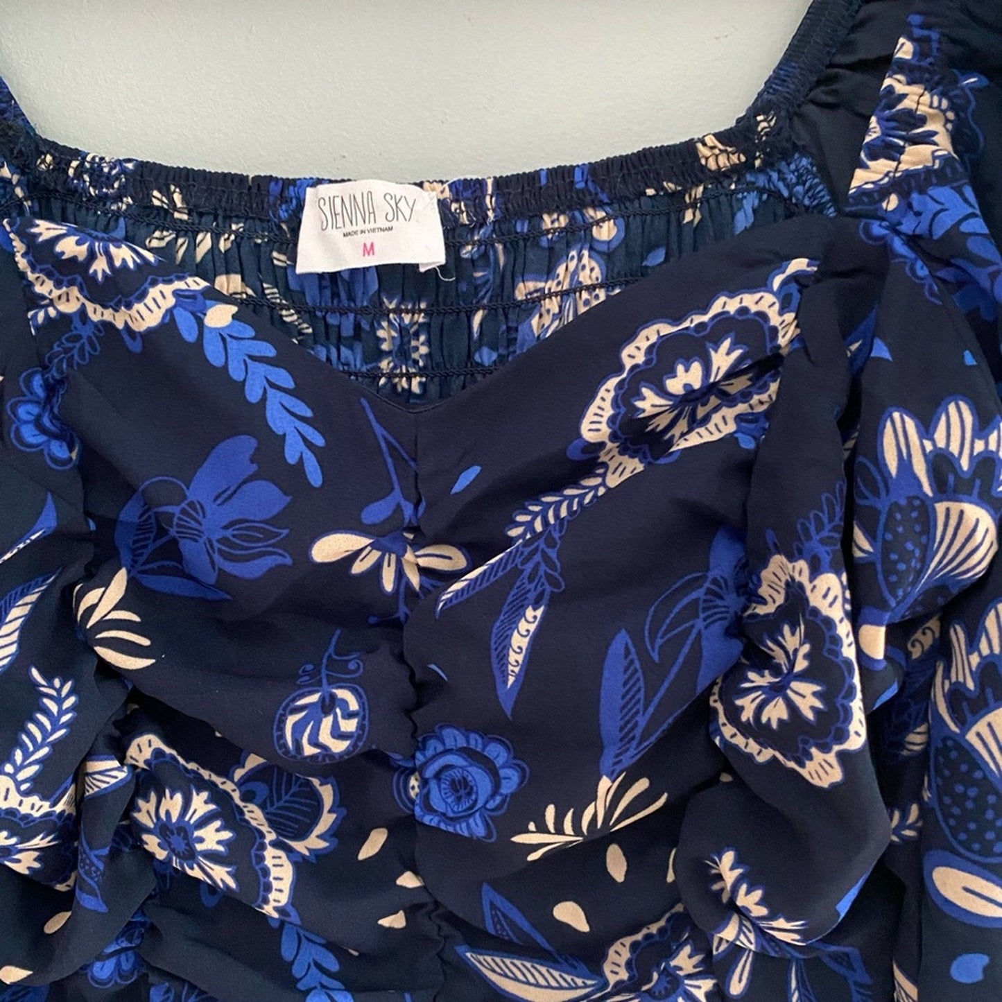 NWT Sienna Sky Floral Top Size M