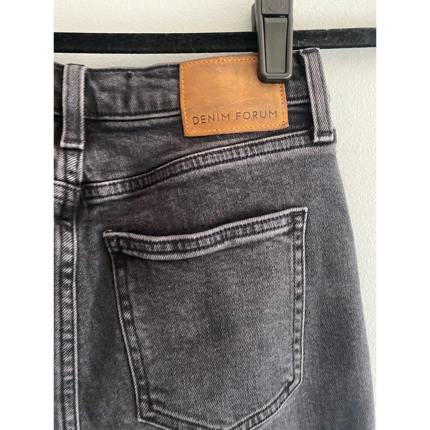 Aritzia Denim Forum Arli High Ro’s Straight Jeans Size 28L