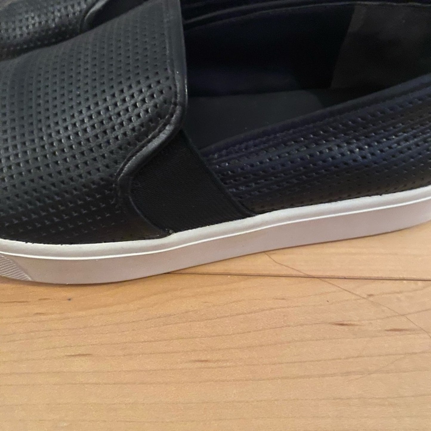 Vince Blair Slip On Sneakers Size 6.5