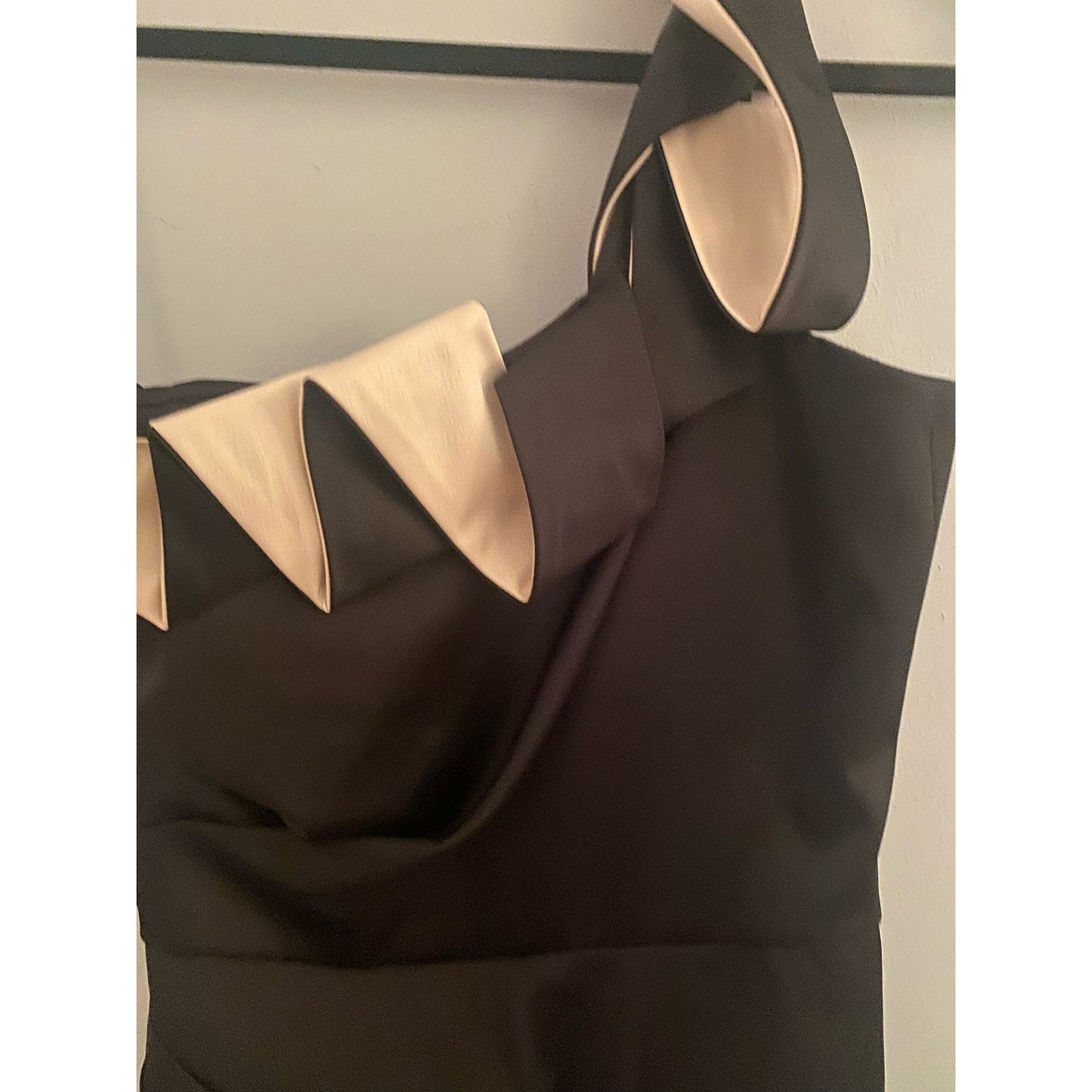 Max and Cleo Black One Shoulder Cocktail Dress Size 6