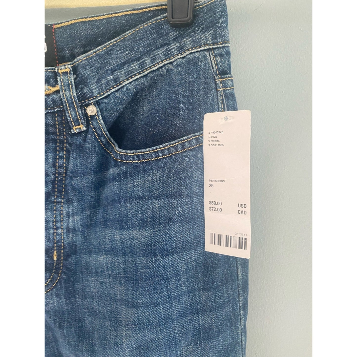 NWT BDG Urban Outfitters High-Waisted Jeans Size 25