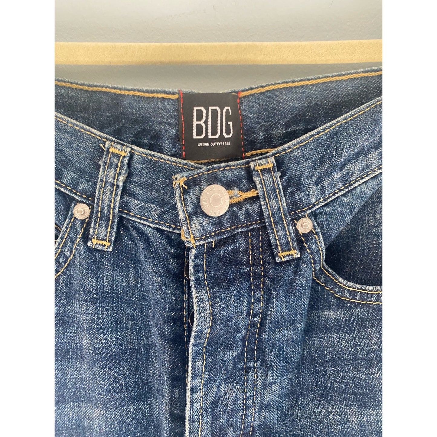 NWT BDG Urban Outfitters High-Waisted Jeans Size 25