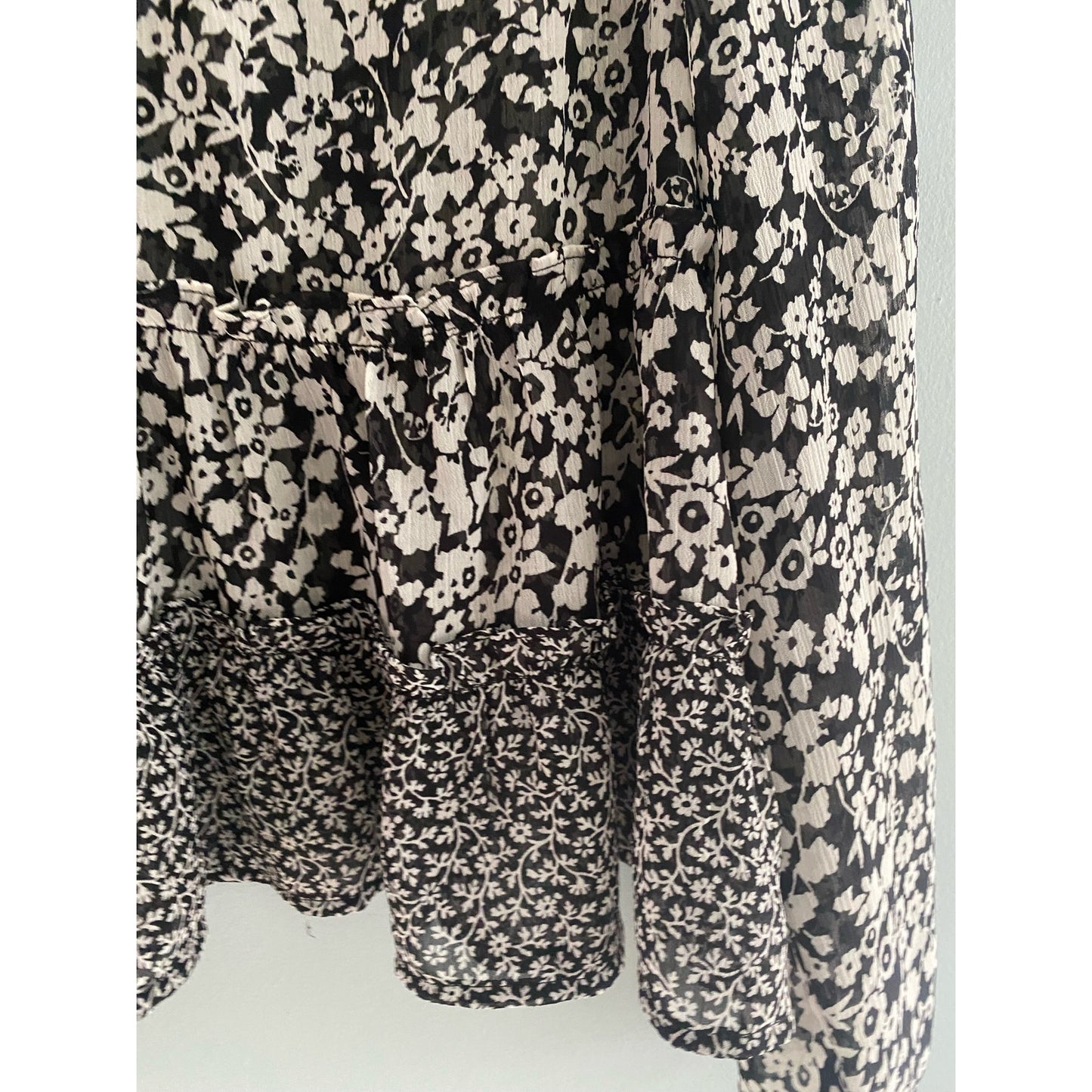 Loft Black and White Floral Blouse Size XS